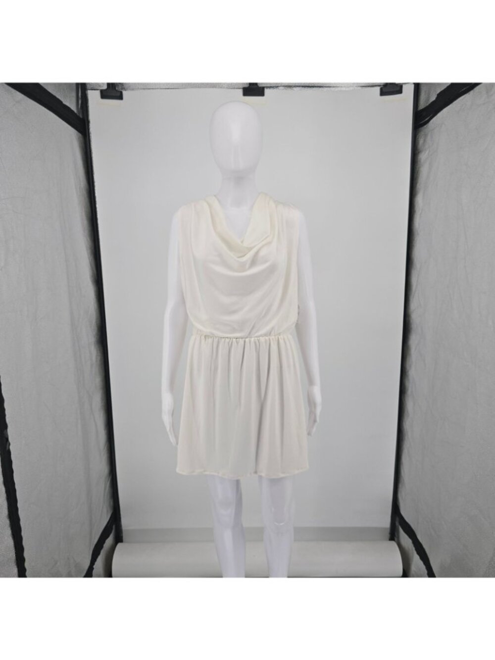 Vintage 1980s Made in USA Cowl Neck Sleeveless Blouson Mini Dress (Size 10/M) - Picture 9 of 11